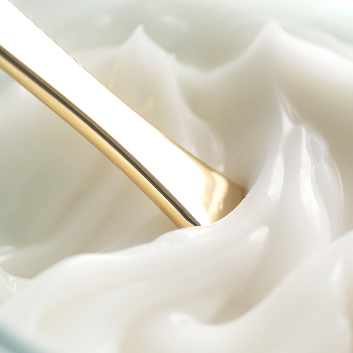 The Water Cream Lightweight Pore-Refining Moisturizer
